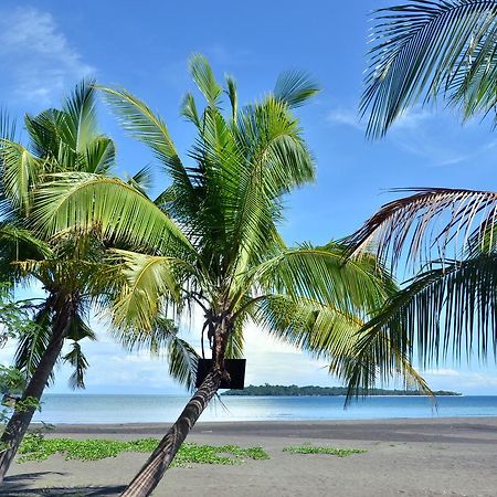 Adventure Camp Beach Resort Sablayan Esterno foto